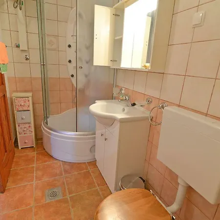 Apartment Cvita A2+1 *